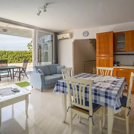 Villas Un Posto Al Sole 펜션 칼라오살바헤
